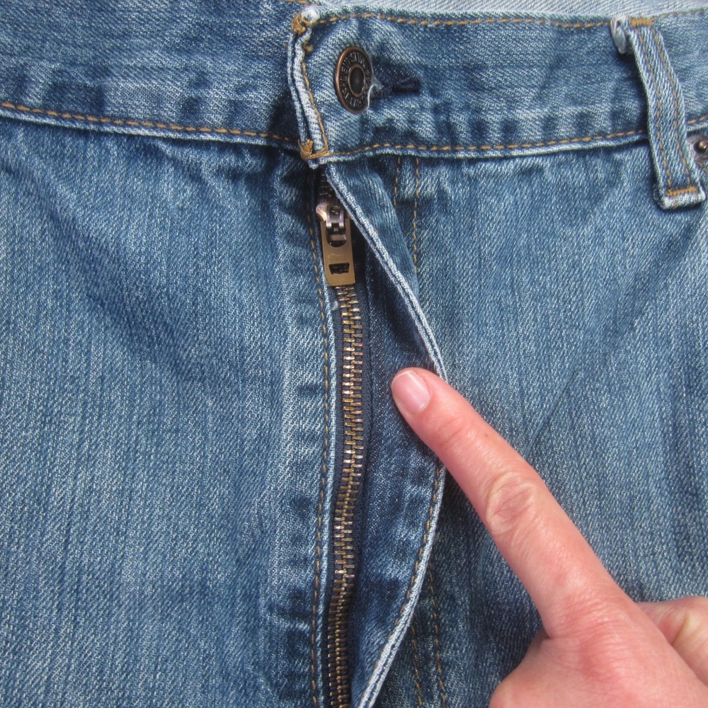 Levis 559 Jeans Mens 42x32 Blue Relaxed Straight Medium Wash Denim - Picture 3 of 16